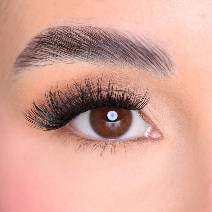 Kylie DIY Lash Tray